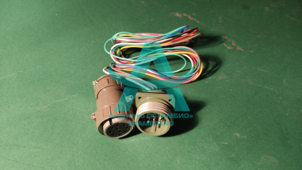 Вилка и розетка для стационарного бетононасоса (для приемника радиоуправления)